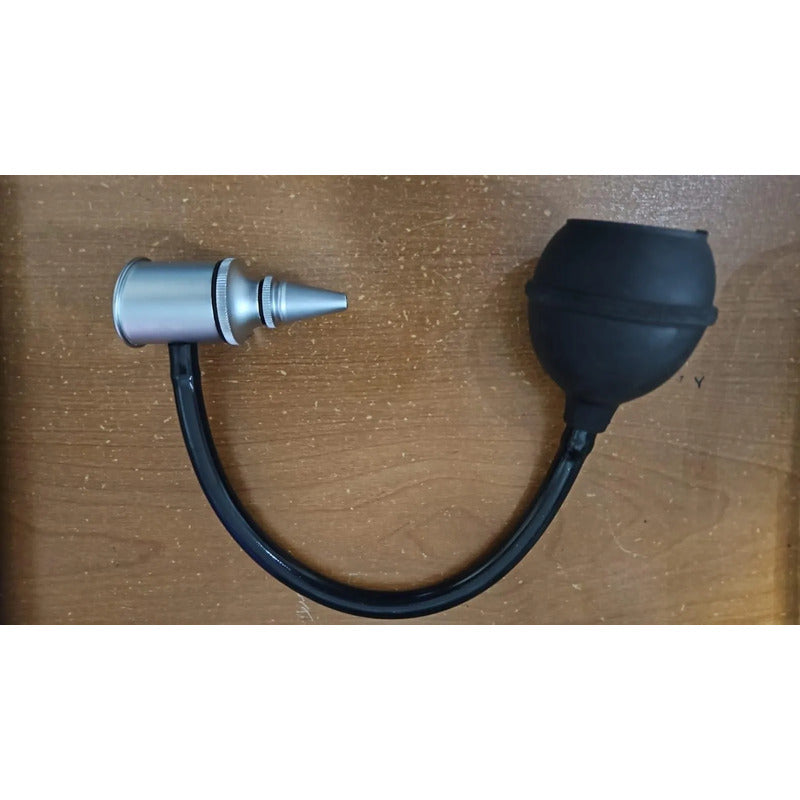 Especulós Otoscopio Para Valoracion De Membrana Timpanica Negro Y Plateado
